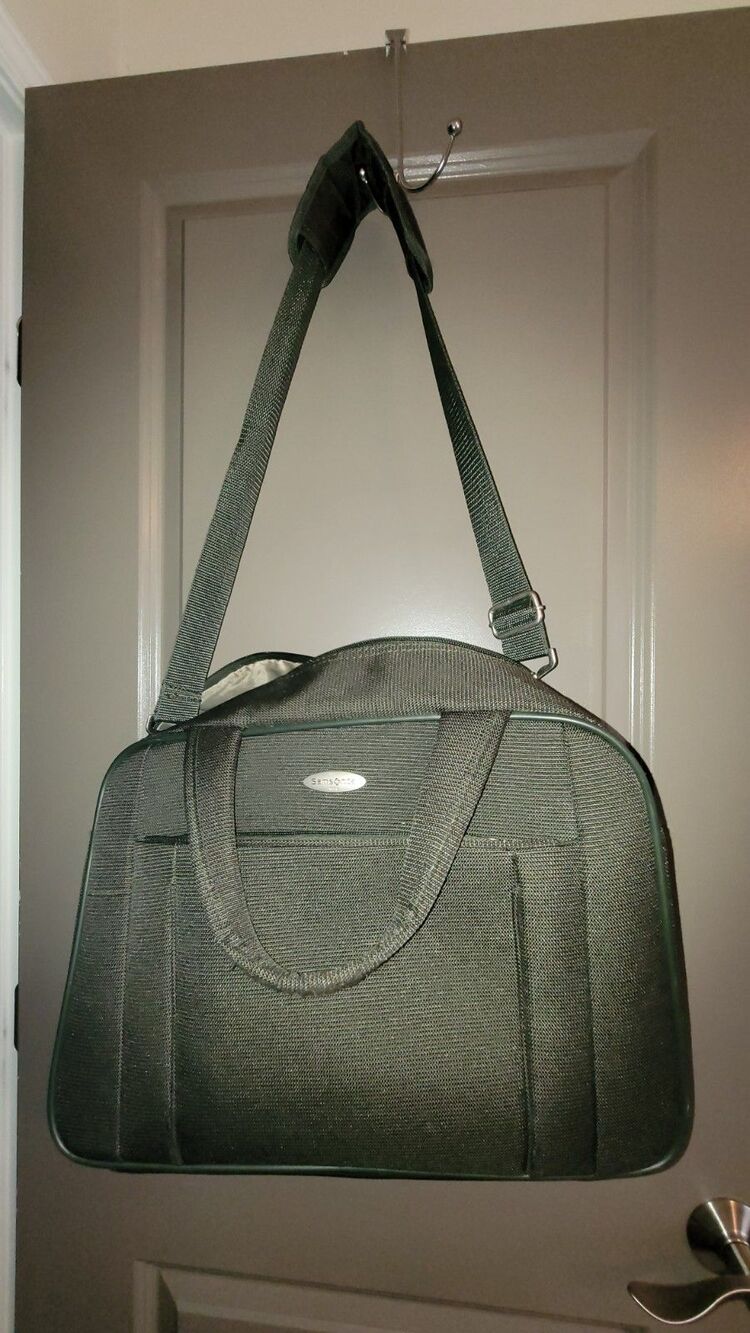 Samsonite Carry-On Shoulder Bag Weekender Luggage Green 16.5"W x 7"D x 11.5" H